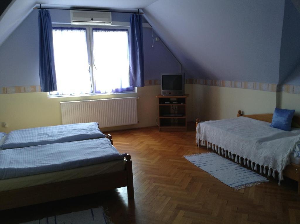 Fonix Fogado Hotell Lenti Exteriör bild